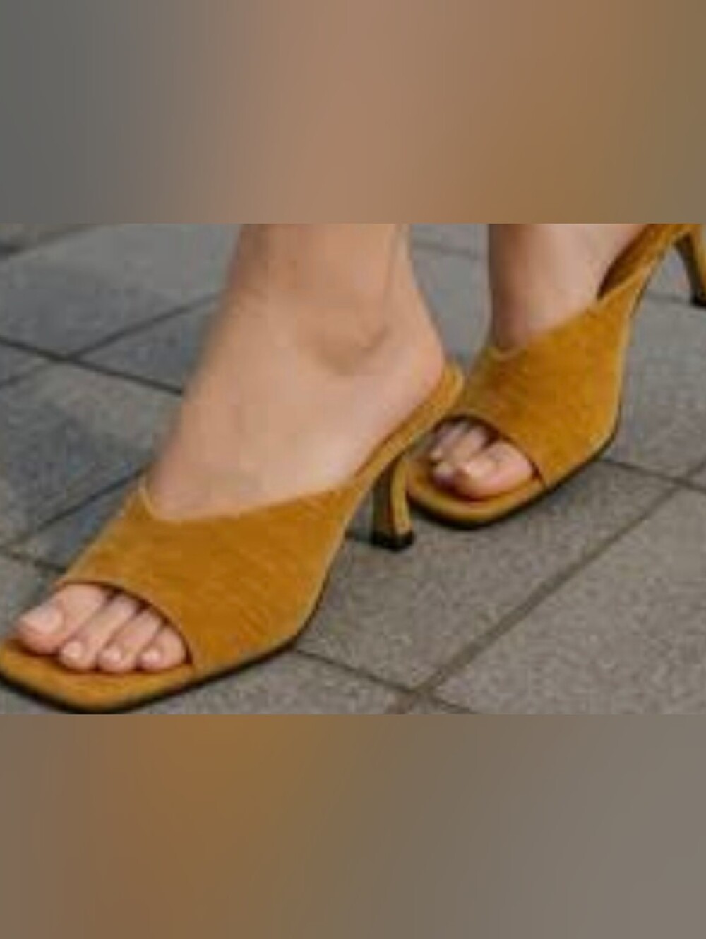 Zara Women’s Open-Toe Mule Heels in Mustard Yellow - Picture 6 of 7